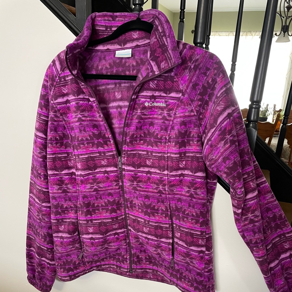 Women Columbia fleece jacket purple